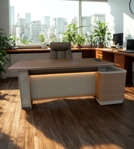 La Castro Executive Desk
